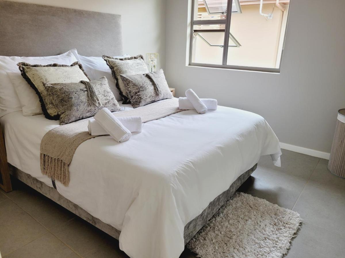 Cheerful 3-Bedroom Home In Zimbali Wedge Estate Ballito Zewnętrze zdjęcie